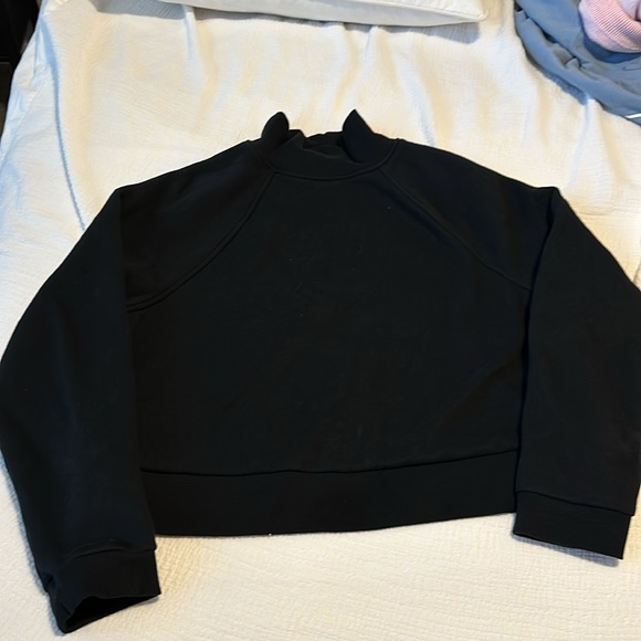 Black sweatshirt mock neck size medium - Picture 2 of 4